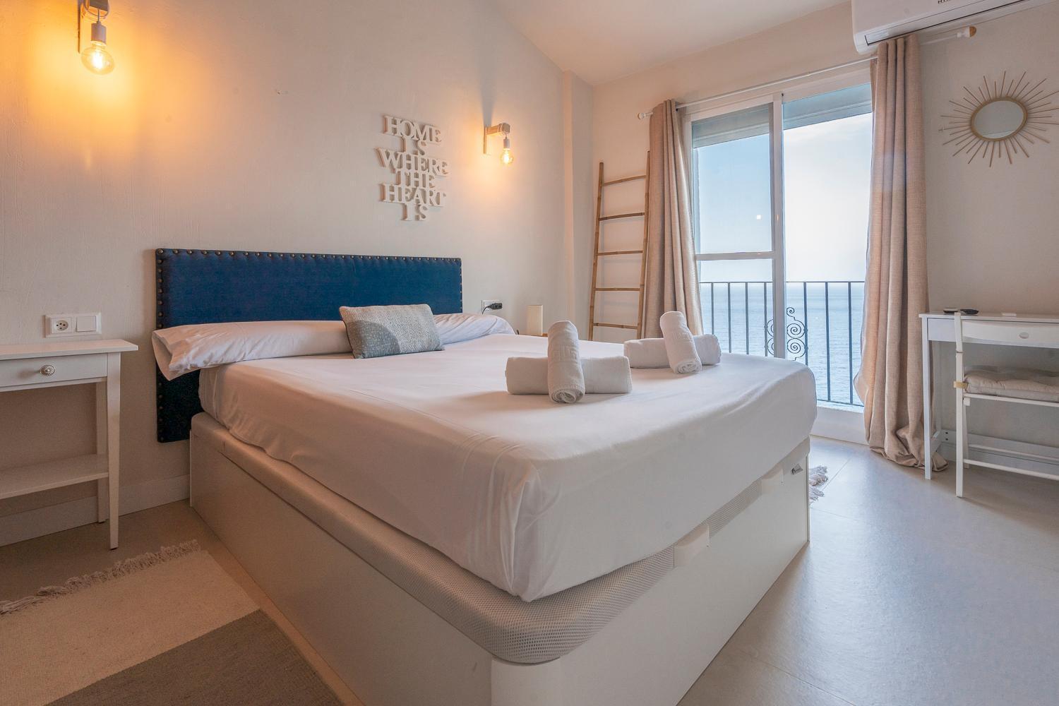 Pueblo Acantilado Sea View El Campello Luaran gambar